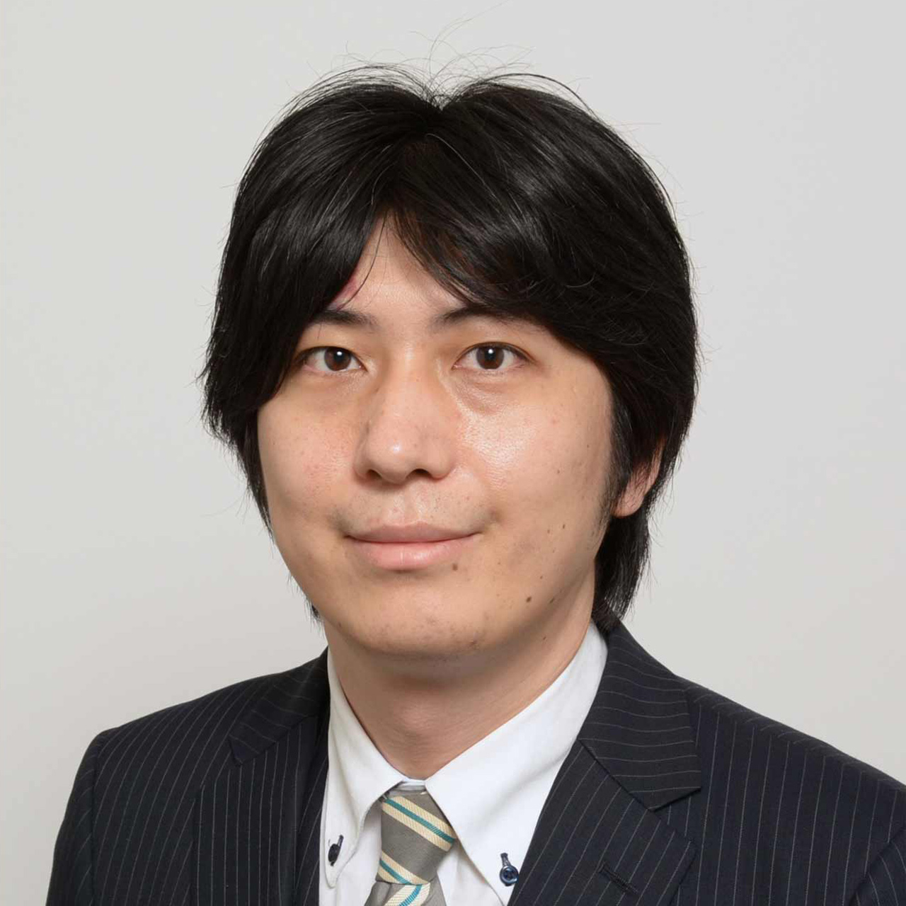 青井 健史