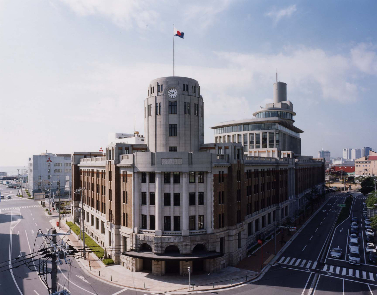 Kobe Customs Headquarters (completed in 1999)