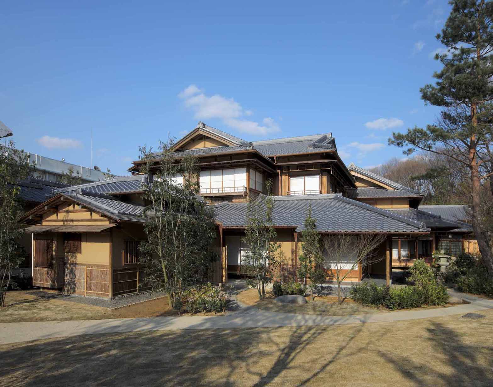 Kouunsou (relocation, restoration and renovations completed in 2009, medium- and long-term repair plan for 2018)