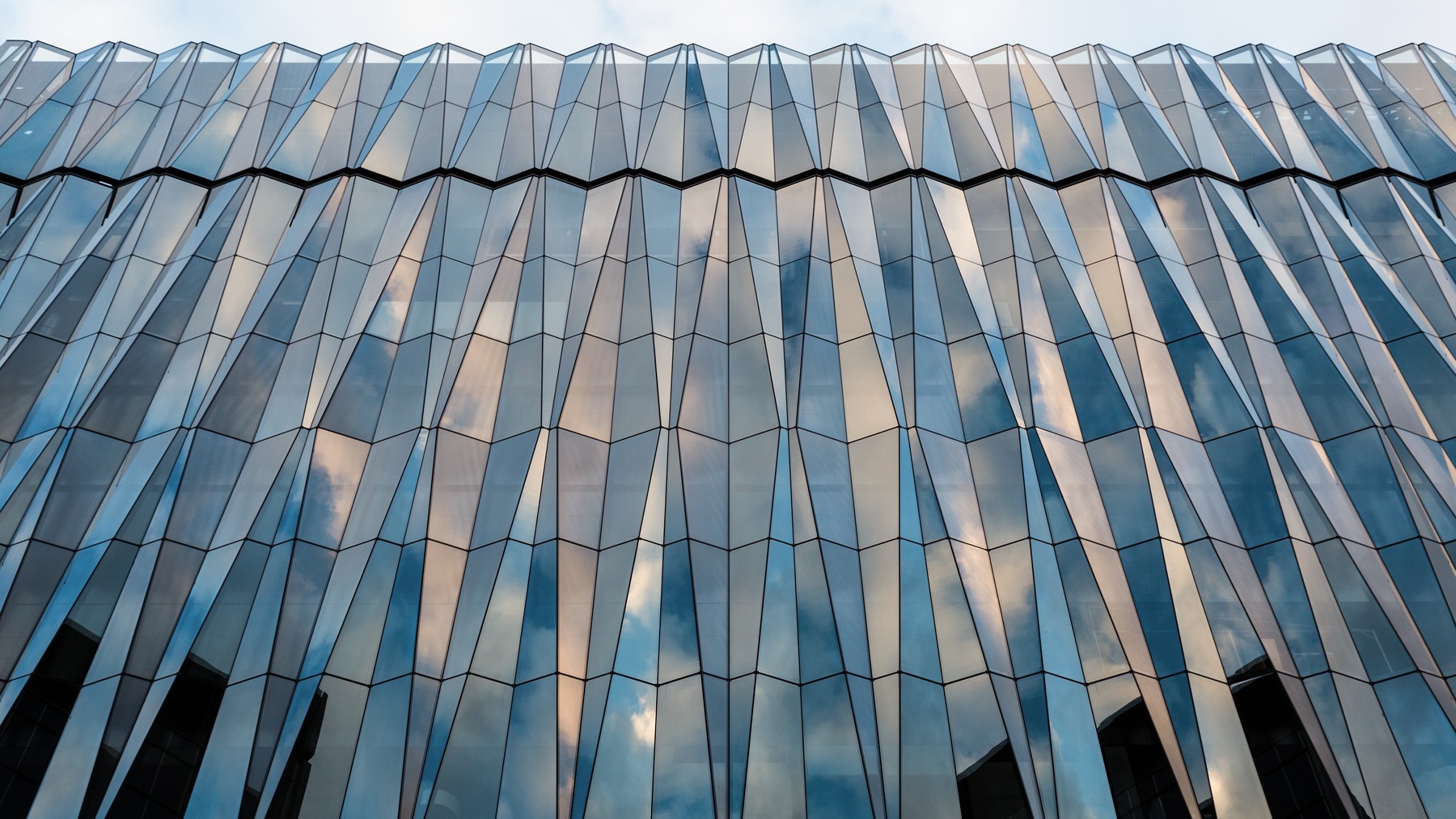 Japan is building the world�s largest floating solar power plant Tokyu Plaza Ginza | Commercial /Retail | Projects | NIKKEN SEKKEI LTD