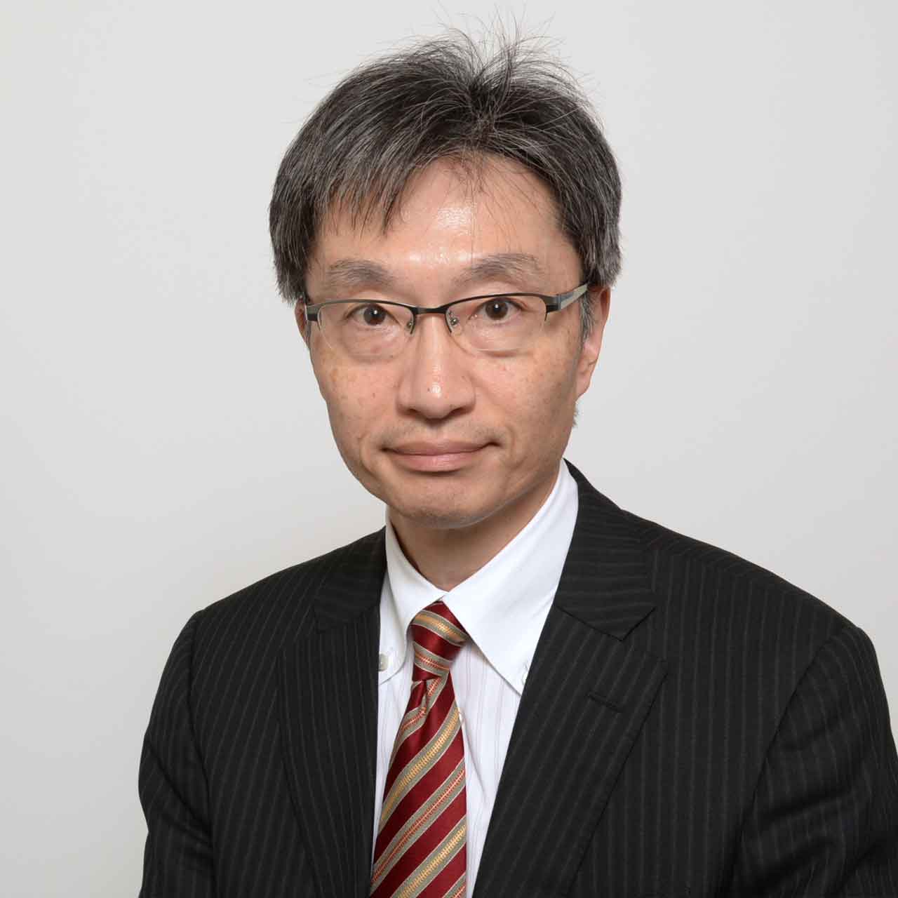 山中 哲