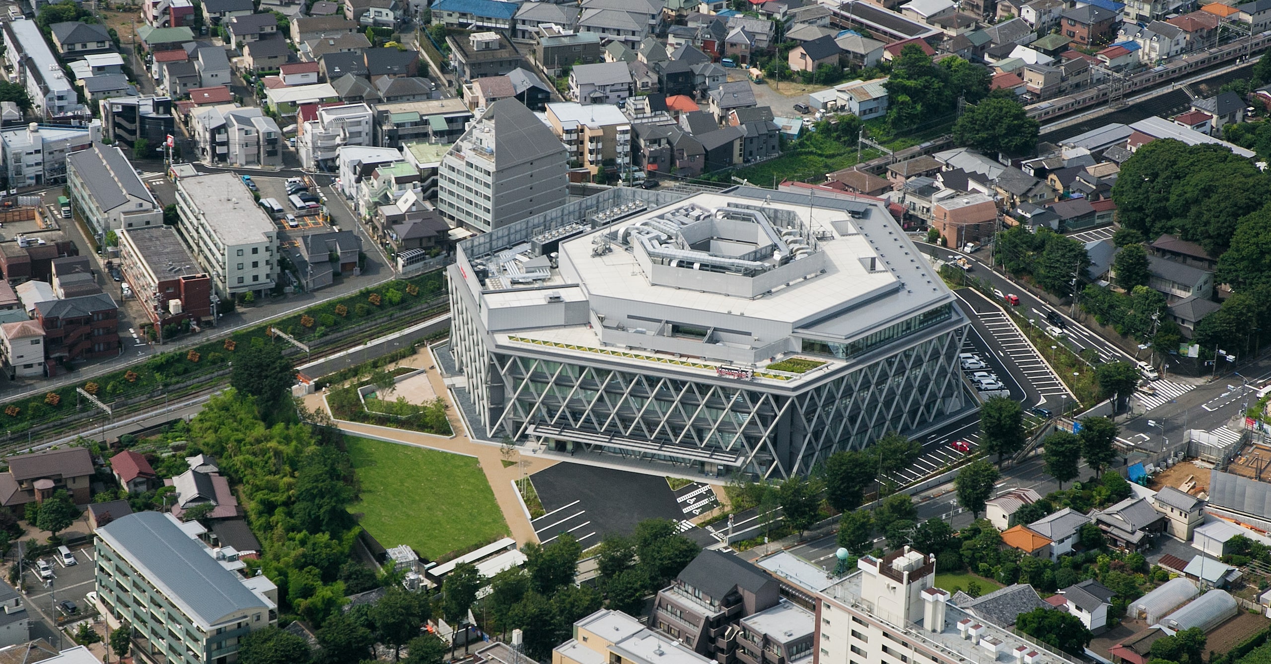 建築でワークスタイルに変化を与えた 仙川キユーポート ソリューション Expertise Nikken Sekkei Ltd