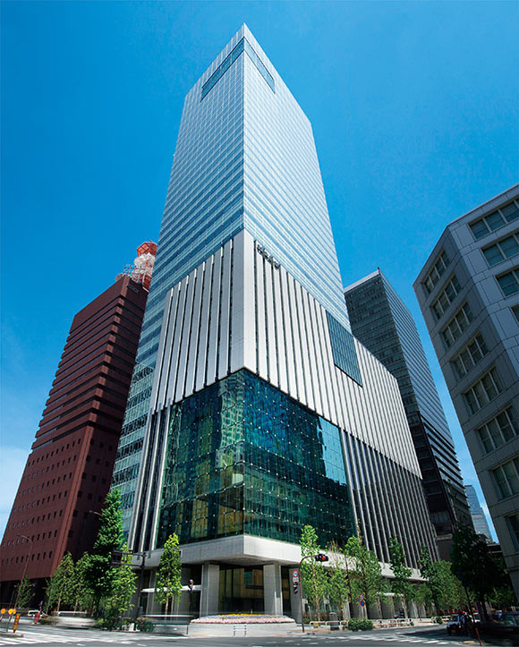 読売新聞東京本社ビルの設計と施工