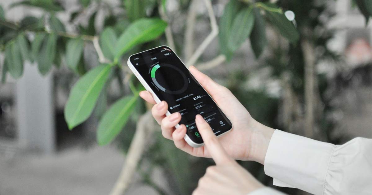 オフィスワーカー 一人ひとりのCO2排出量・削減量を可視化し